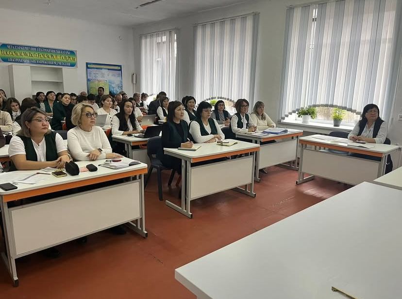 "Функционалдық сауаттылық- оқушылардың білім сапасының маңызды көрсеткіші" тақырыбына педагогикалық кеңес өтті.